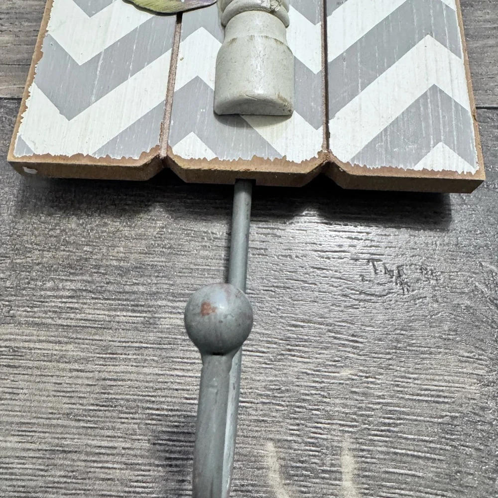 Wood and Metal Chevron 3D Flower‎ Wall Hooks - Gray and Yellow